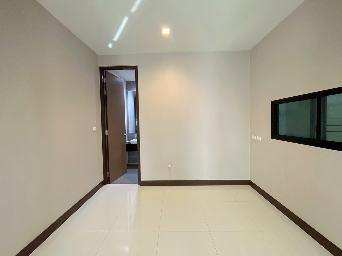 For SaleHousePathum Thani,Rangsit, Thammasat : Sammakorn Khlong 7, luxury detached house, 3 bedrooms, 3 bathrooms, convenient transportation.