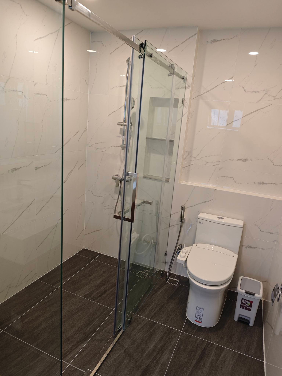 For RentHouseVipawadee, Don Mueang, Lak Si : Centro Vibhavadi, near Don Mueang Airport and International School, 4 bedroom detached house, available for rent,