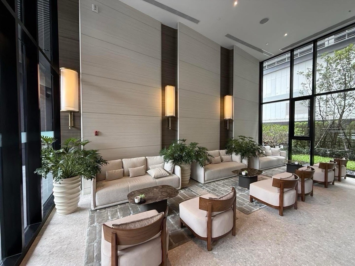 ให้เช่าคอนโดพระราม 9 เพชรบุรีตัดใหม่ RCA : 🏢 Nue District R9 👫🚆 MRT 150 m. Full facilities | ⛳ Golf | 💆‍♀️ Spa | 🧘 Pilates