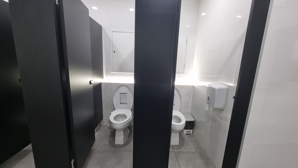 ให้เช่าสำนักงานนานา : ให้เช่าออฟฟิศ – นานา ใกล้รถไฟฟ้า 248 ตรม. ตกแต่งกั้นห้อง พร้อมใช้