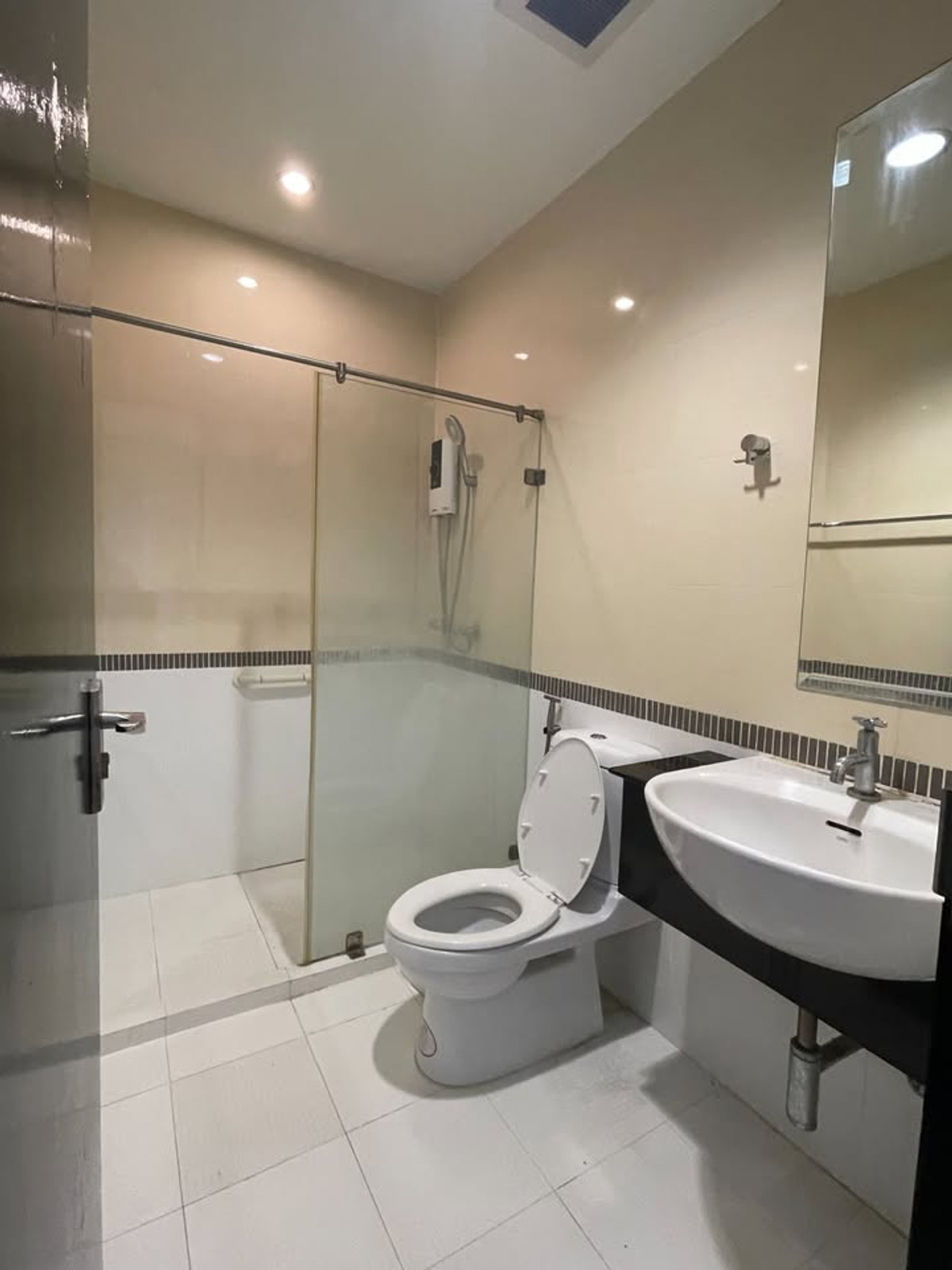 For SaleCondoRatchathewi,Phayathai : 🏠✨ Baan Klang Krung Siam–Pathumwan | 3 Bedrooms for Sale (HBH-ST-75)