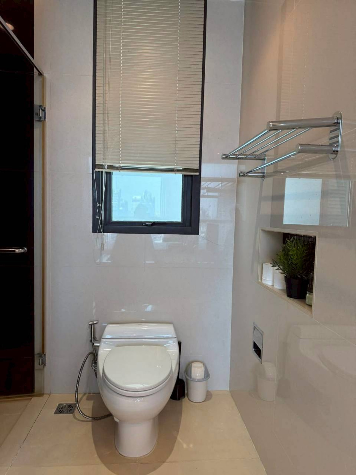 ให้เช่าคอนโดสุขุมวิท อโศก ทองหล่อ : ✅ ADDRS111 ✅ Line : @p2nproperty