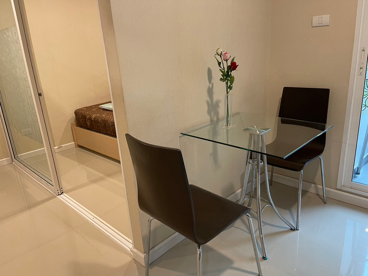 For RentCondoVipawadee, Don Mueang, Lak Si : [Owner] Very good location!!! For rent, JW Condo, condo closest to Don Mueang Airport at this time, new room, 1 Bed, parking for 1 car!!!