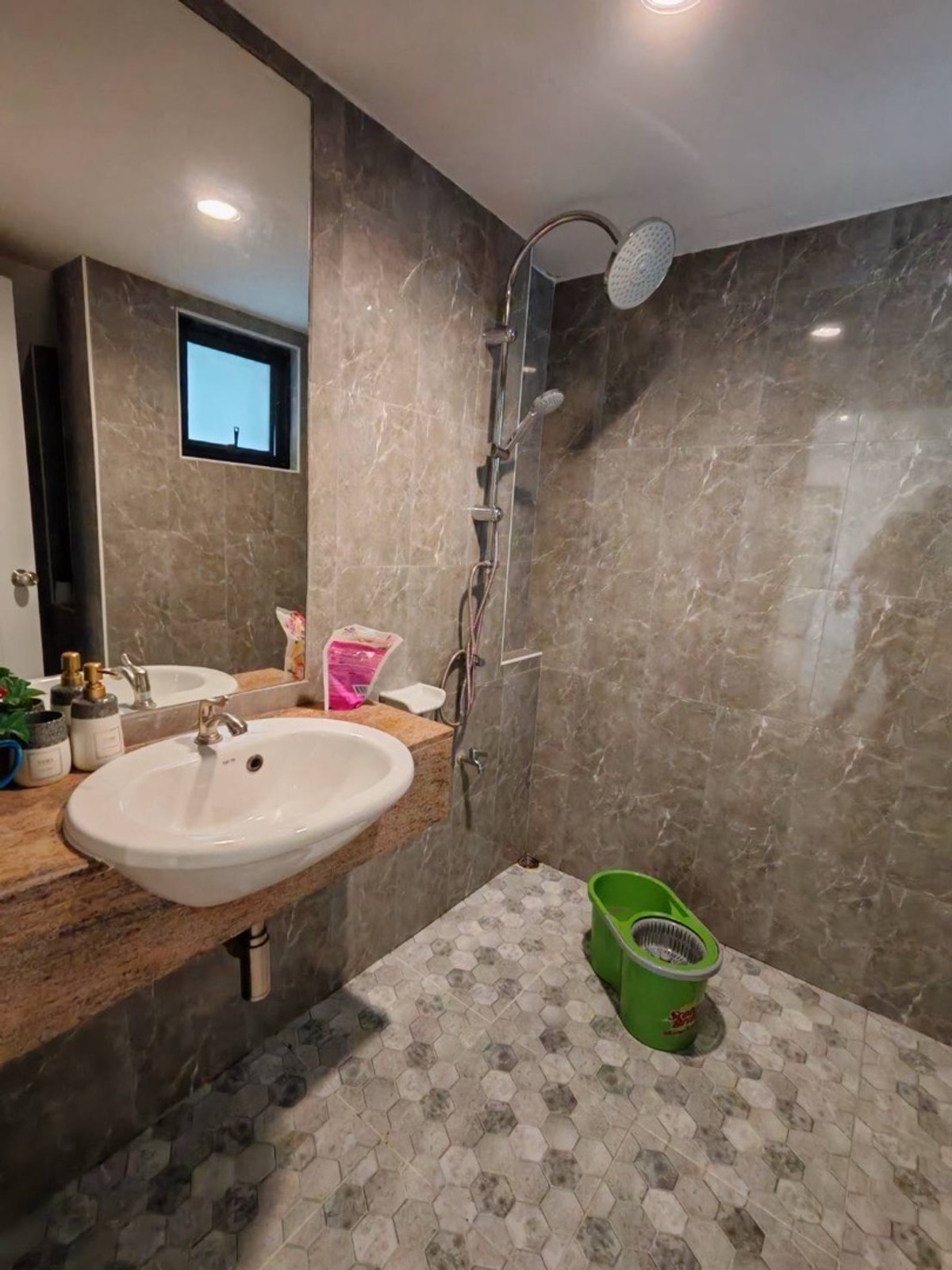 For SaleHousePathum Thani,Rangsit, Thammasat : Urgent sale Baan Fah Piyarom Necto