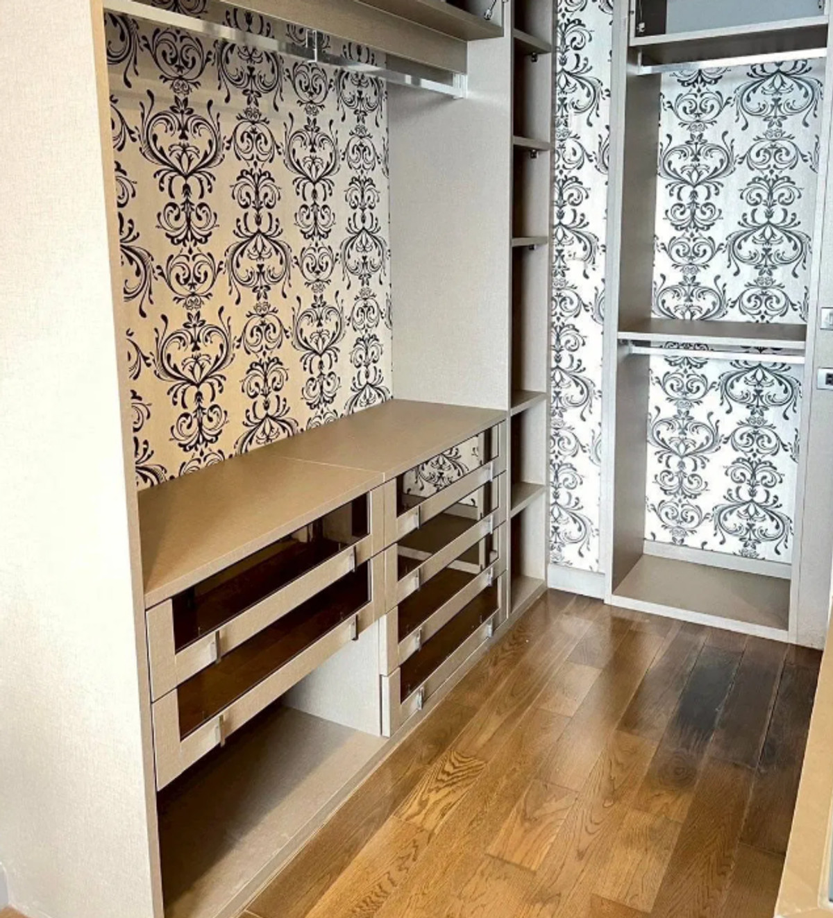 For SaleCondoRatchathewi,Phayathai : M Phayathai 65 sq.m. Please add LINE ID @806qphgn o8415o5483