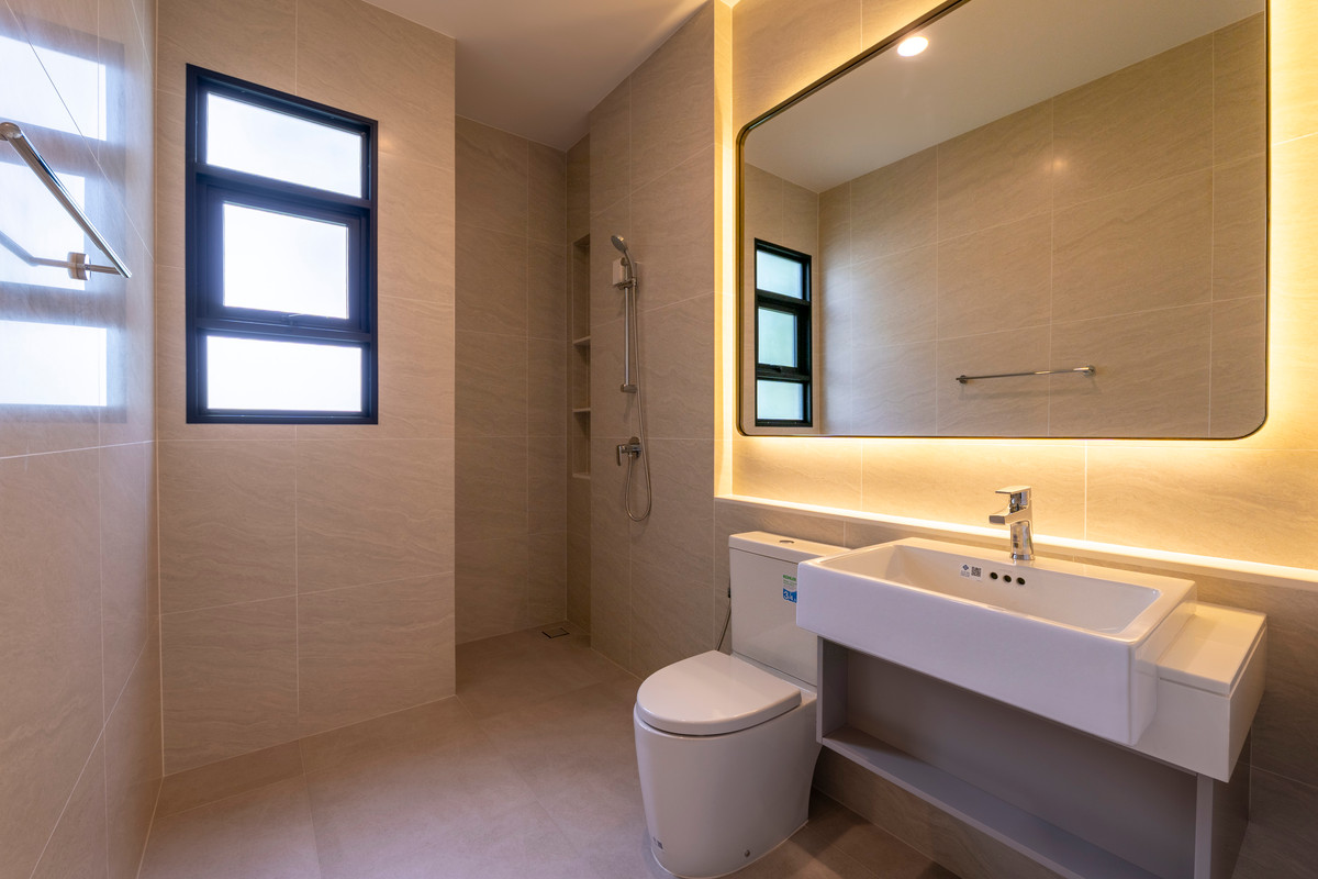 For RentHousePattanakan, Srinakarin : Narinsiri Krungthep Kreetha Private Luxury Detached House, Ready to Move In Please call: 062-496-6454