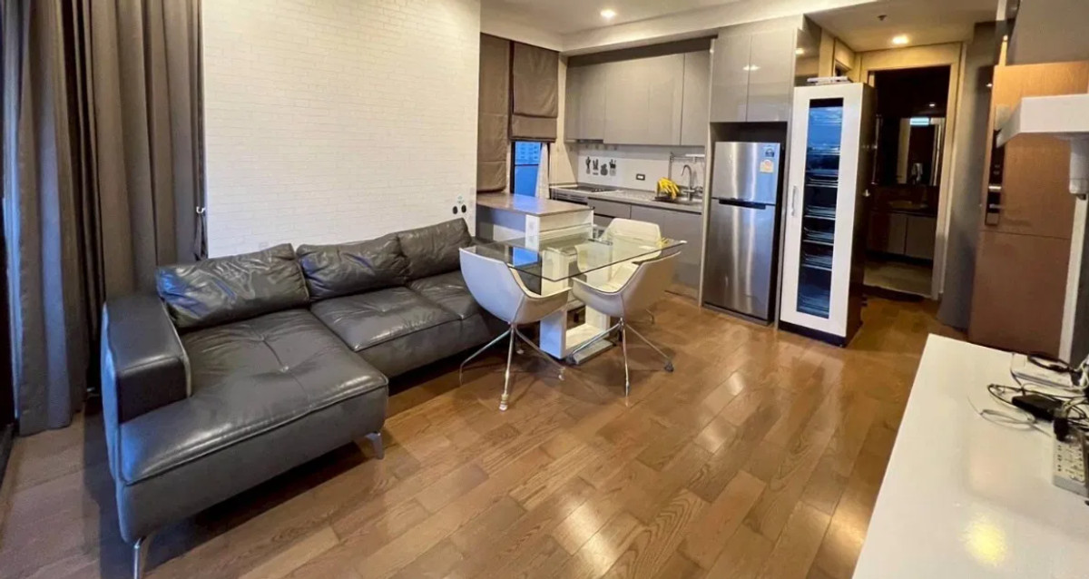 For SaleCondoRatchathewi,Phayathai : M Phayathai 65 sq.m. Please add LINE ID @806qphgn o8415o5483