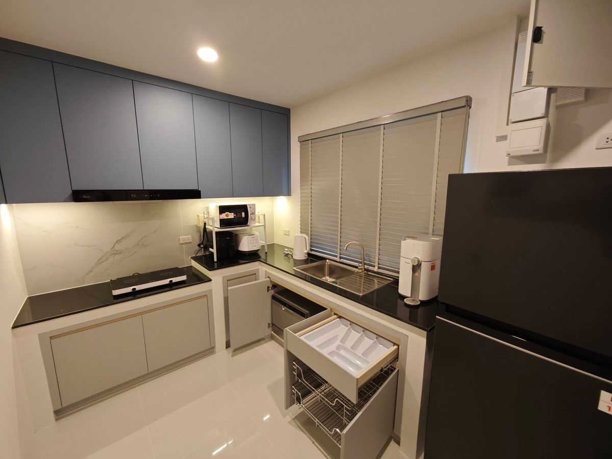 For RentHouseVipawadee, Don Mueang, Lak Si : Centro Vibhavadi, near Don Mueang Airport and International School, 4 bedroom detached house, available for rent,