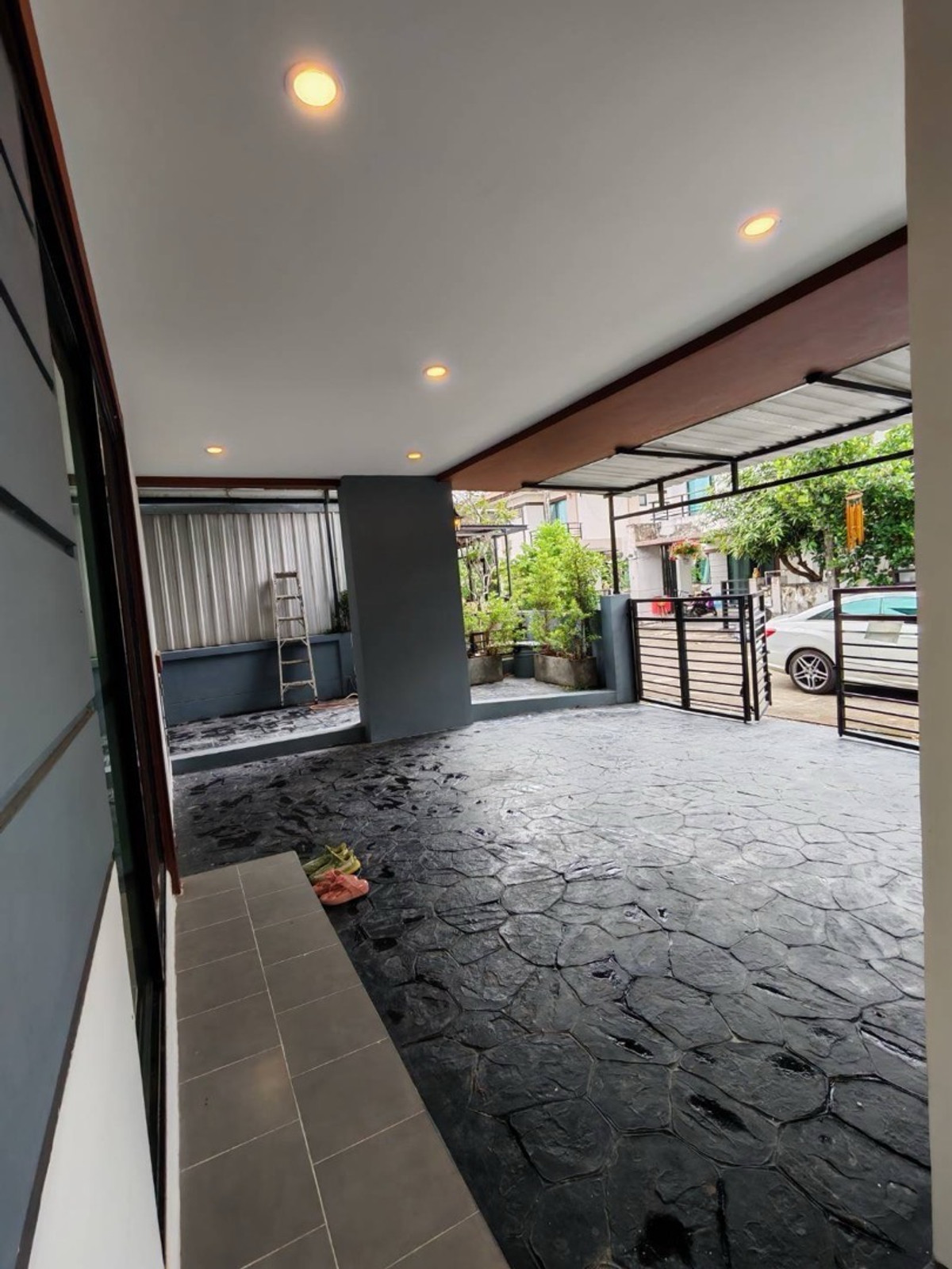 For SaleHousePathum Thani,Rangsit, Thammasat : Urgent sale Baan Fah Piyarom Necto