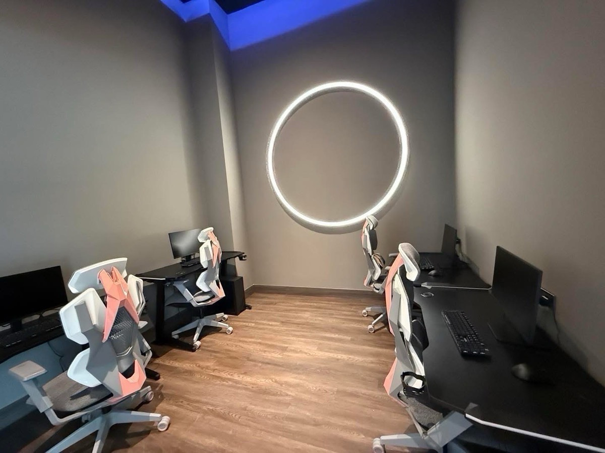 ให้เช่าคอนโดพระราม 9 เพชรบุรีตัดใหม่ RCA : 🏢 Nue District R9 👫🚆 MRT 150 m. Full facilities | ⛳ Golf | 💆‍♀️ Spa | 🧘 Pilates