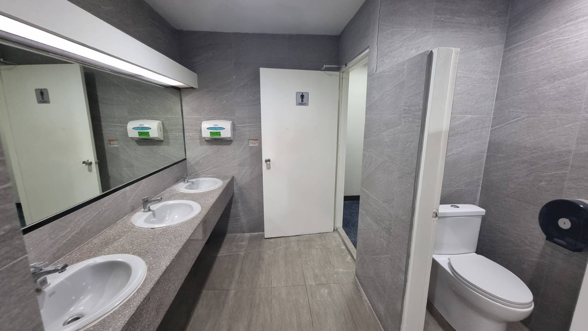 For RentOfficeSukhumvit, Asoke, Thonglor : Office for rent, Asoke area, near BTS and MRT.