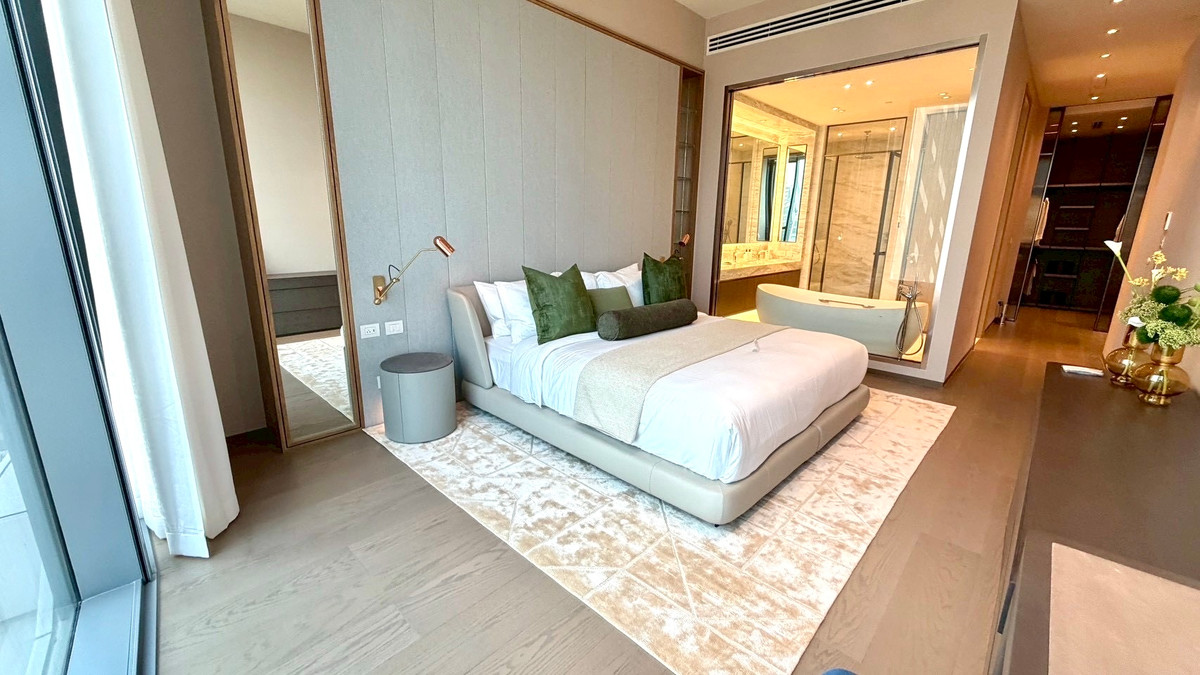 For SaleCondoWitthayu, Chidlom, Langsuan, Ploenchit : Scope Langsuan: 2bed 2.5bath 168 sqm. 106,960,000 Brandnew Fully Furnished Am: 0656199198