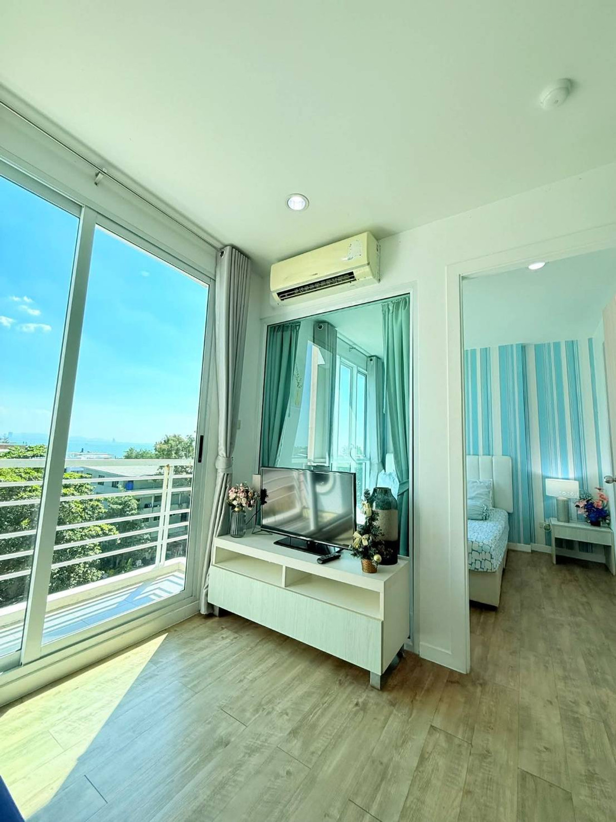 ให้เช่าคอนโดพัทยา บางแสน ชลบุรี สัตหีบ : ให้เช่าคอนโด Neo Sea View Condo Jomtien (Pattaya) Fully Furnished, Ready To Move In