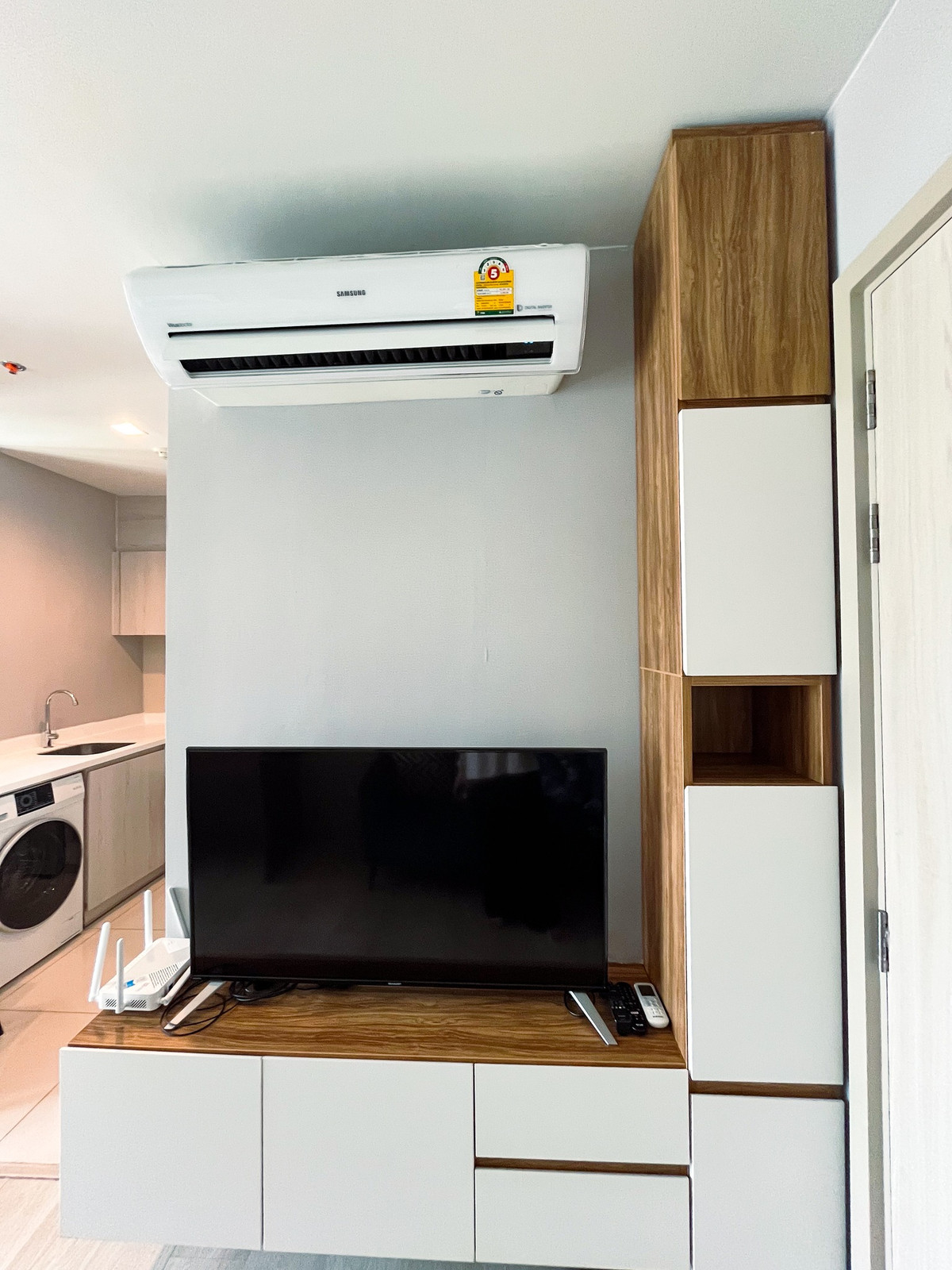 ให้เช่าคอนโดวิทยุ ชิดลม หลังสวน : ให้เช่า 🔥 Life One Wireless 🔥 ห้องสวย เฟอร์นิเจอร์ เครื่องใช้ไฟฟ้าครบ ใกล้ BTS เพลินจิต