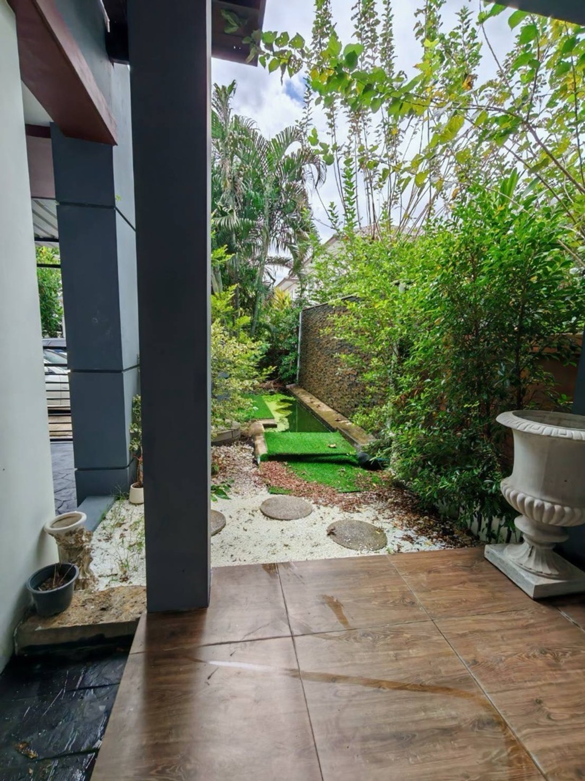 For SaleHousePathum Thani,Rangsit, Thammasat : Urgent sale Baan Fah Piyarom Necto