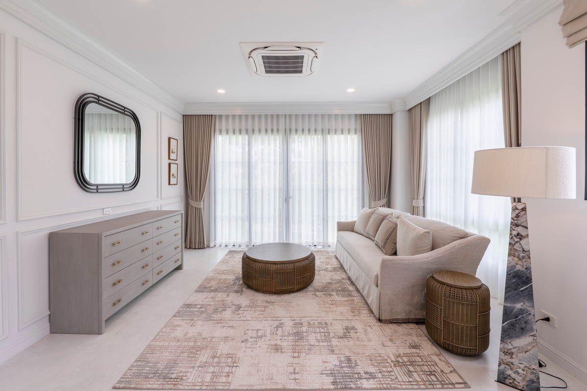 For RentHousePattanakan, Srinakarin : Narinsiri Krungthep Kreetha Private Luxury Detached House, Ready to Move In Please call: 062-496-6454