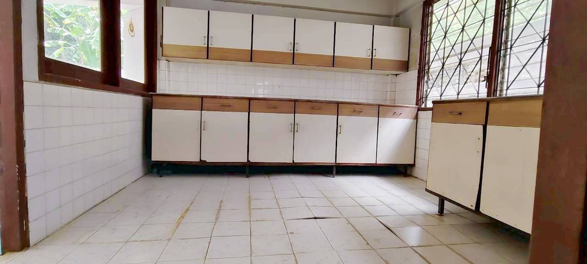 ขายบ้านพัฒนาการ ศรีนครินทร์ : 🔥ขายถูกสุดๆ🔥 บ้านเดี่ยว 2 ชั้น หมู่บ้านมิตรภาพ 3 ซ. ศรีนครินทร์ 38 แขวงหนองบอน เขตประเวศ กทม 10250 เนื้อที่ 97 ตารางวา