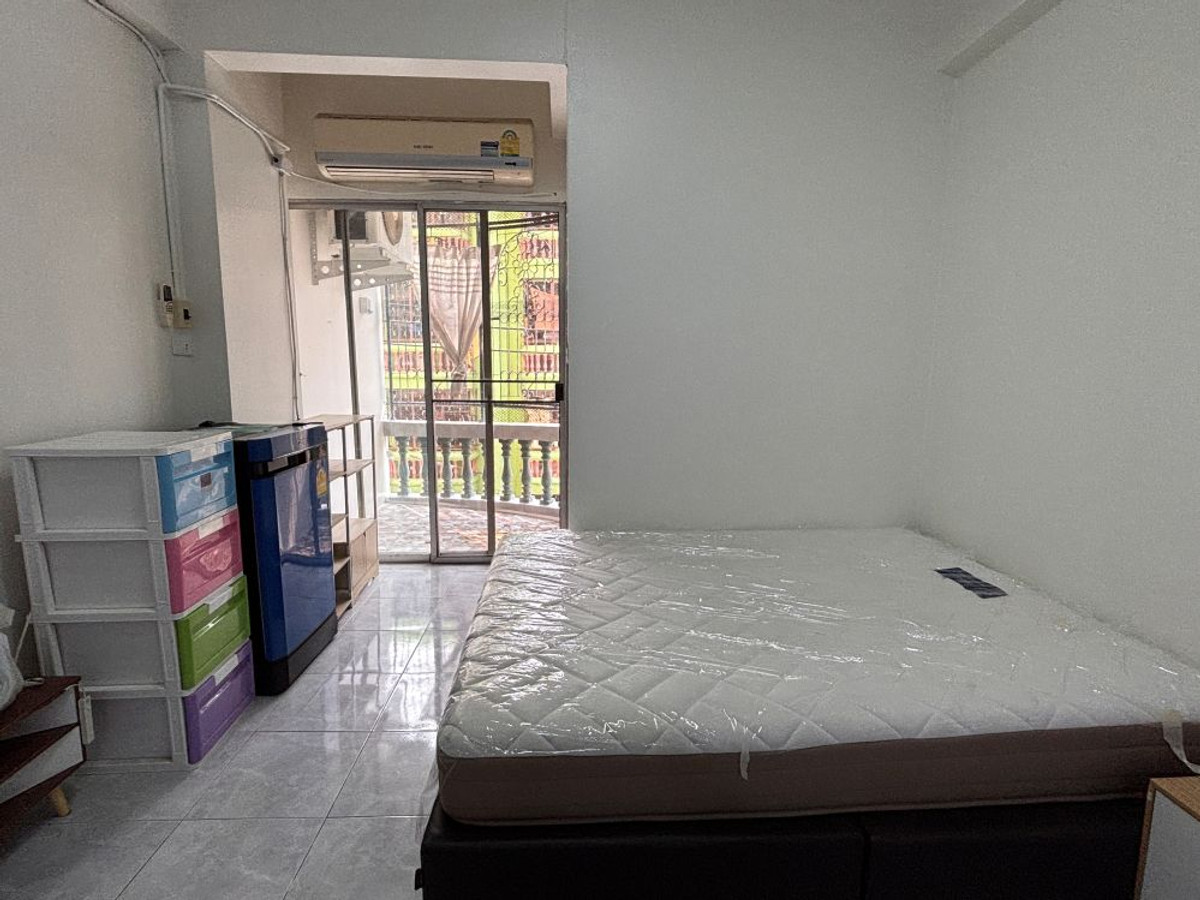 For SaleCondoBang kae, Phetkasem : Condo for sale, Pornthaweewat, Building A, 3rd floor, Soi Phetkasem 73/1, Nong Khaem, ready to move in, good location, near Southeast Asia University.