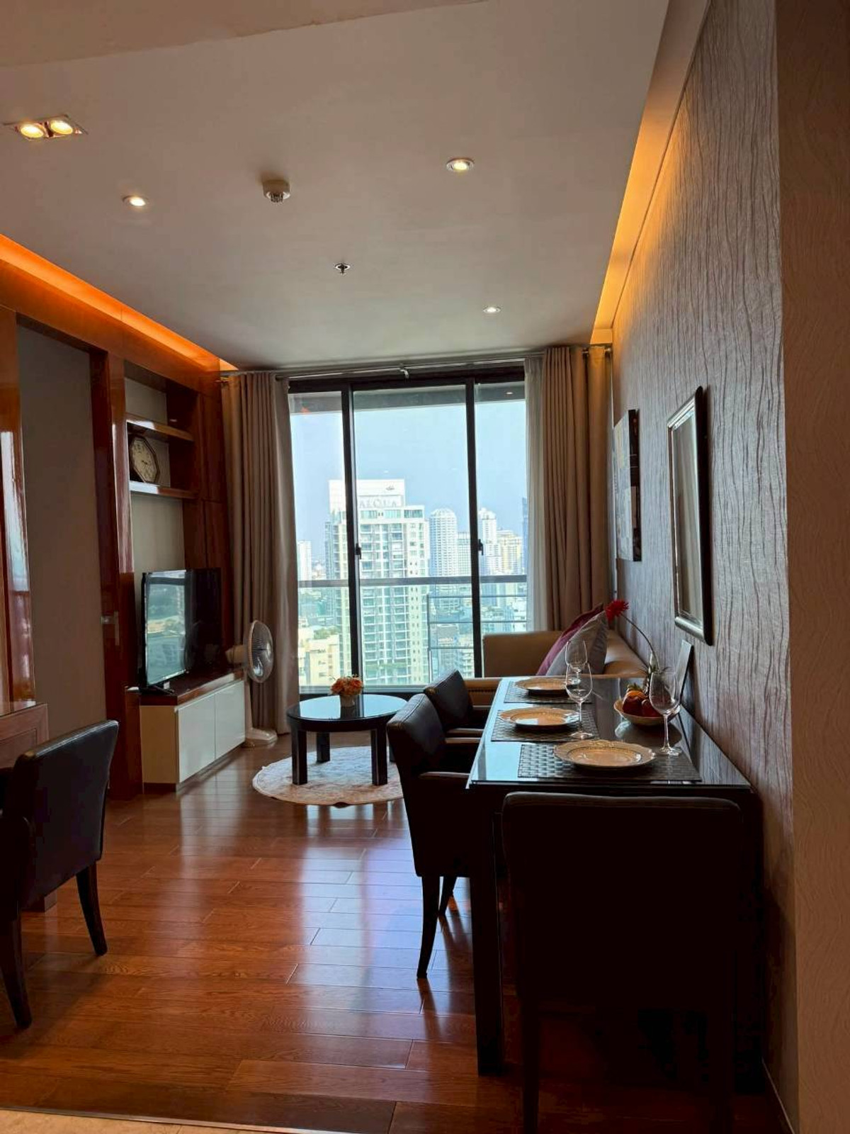 ให้เช่าคอนโดสุขุมวิท อโศก ทองหล่อ : ✅ ADDRS111 ✅ Line : @p2nproperty