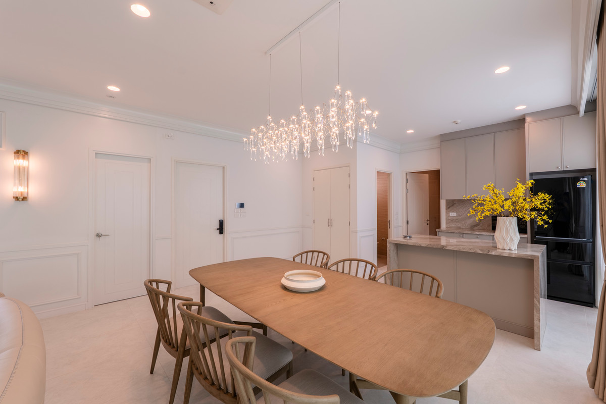 For RentHousePattanakan, Srinakarin : Narinsiri Krungthep Kreetha Private Luxury Detached House, Ready to Move In Please call: 062-496-6454