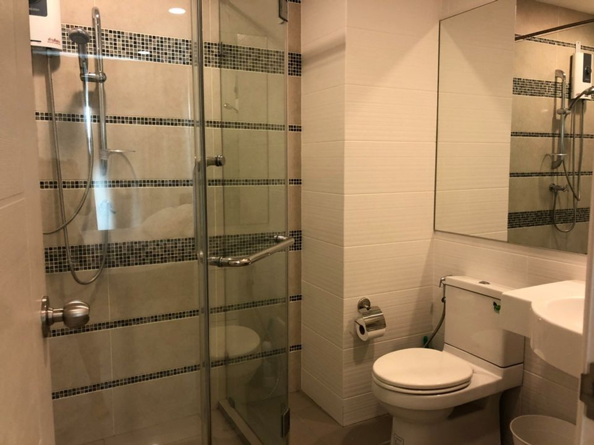 For RentCondoSathorn, Narathiwat : !! Beautiful room for rent, Condo Centric Sathorn-Saint Louis, near BTS St. Louis.