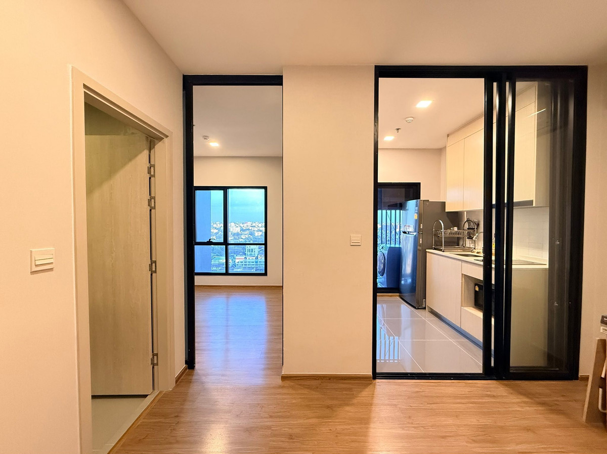 For SaleCondoRamkhamhaeng, Hua Mak : Urgent Sale ✨ Metris Rama 9 - Ramkhamhaeng ✨ Pet Friendly Corner Unit, Near AirportLink Ramkhamhaeng 🐾