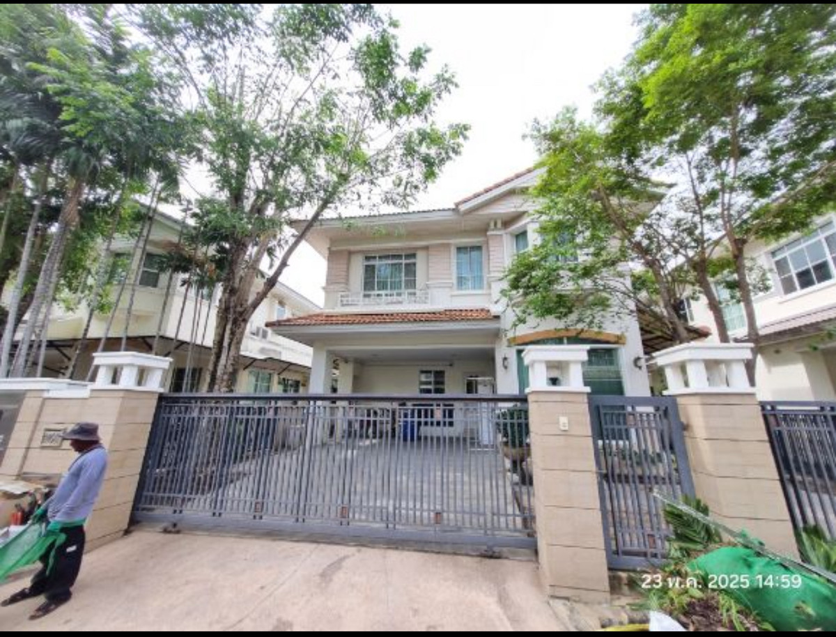 HousePattanakan, Srinakarin : Single house for sale, 63 sq m., Nantawan Rama 9-On Nut, Prawet District.
