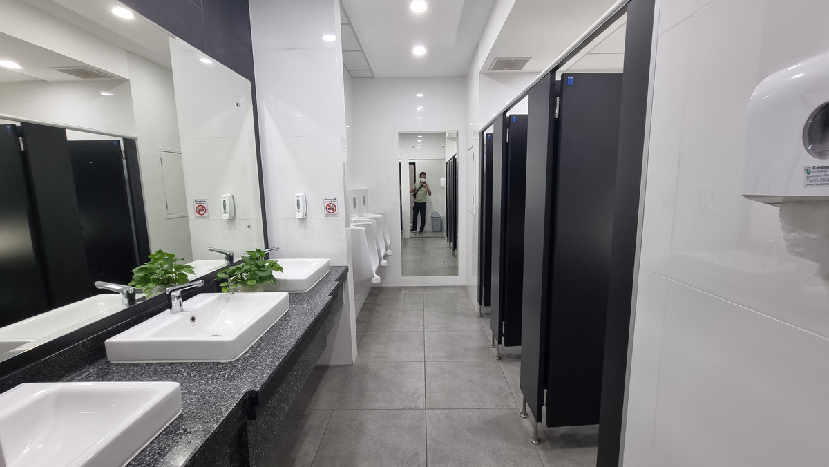 ให้เช่าสำนักงานนานา : Bts นานา ให้เช่าออฟฟิศตกแต่งเรียบร้อย 261 ตร.ม. พร้อมเฟอร์นิเจอร์ ย้ายเข้ามาทำงานได้เลย