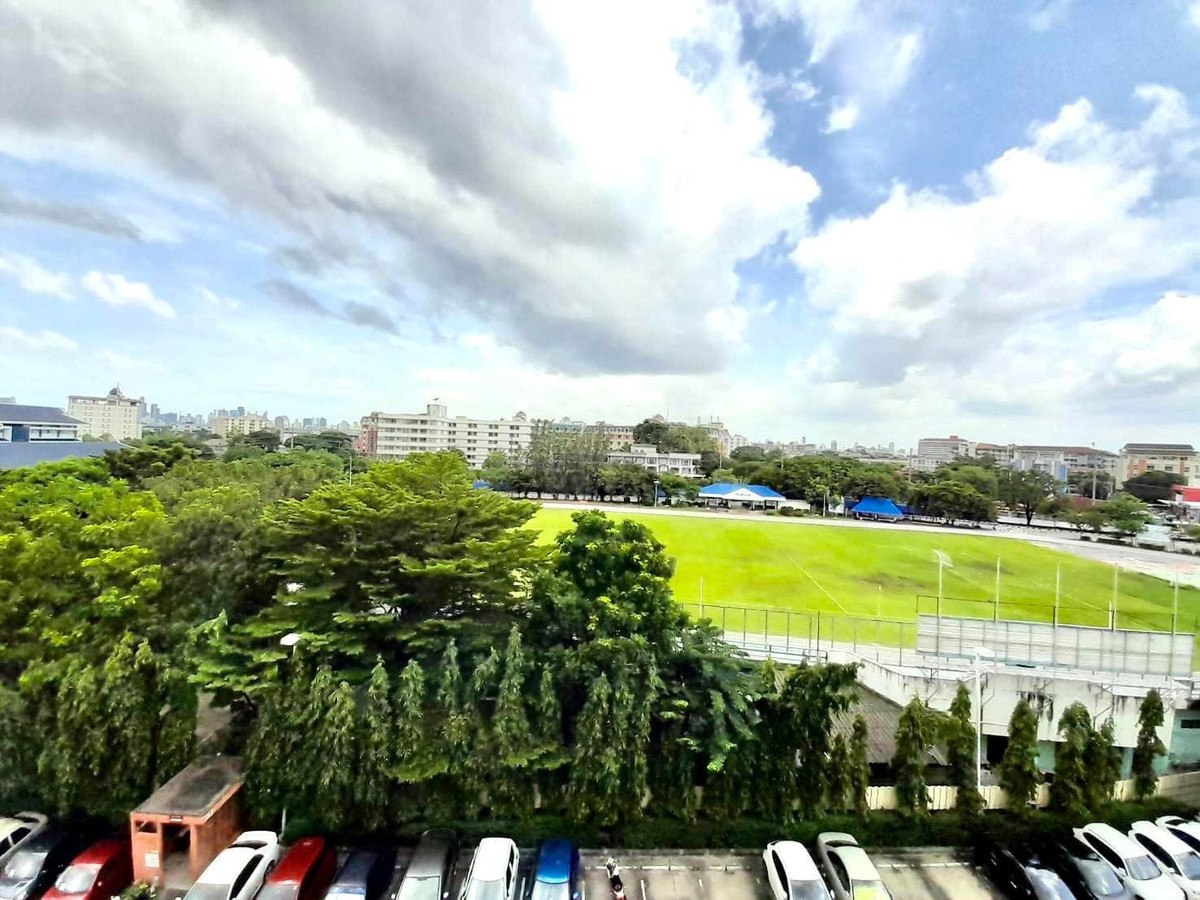 For RentCondoRamkhamhaeng, Hua Mak : 🔥 For rent LUMPINI CONDOTOWN Bodindecha-Ramkhamhaeng 🔥 📍 Entry and exit in many ways, including Ramkhamhaeng 43/1, Ramkhamhaeng 53🚗