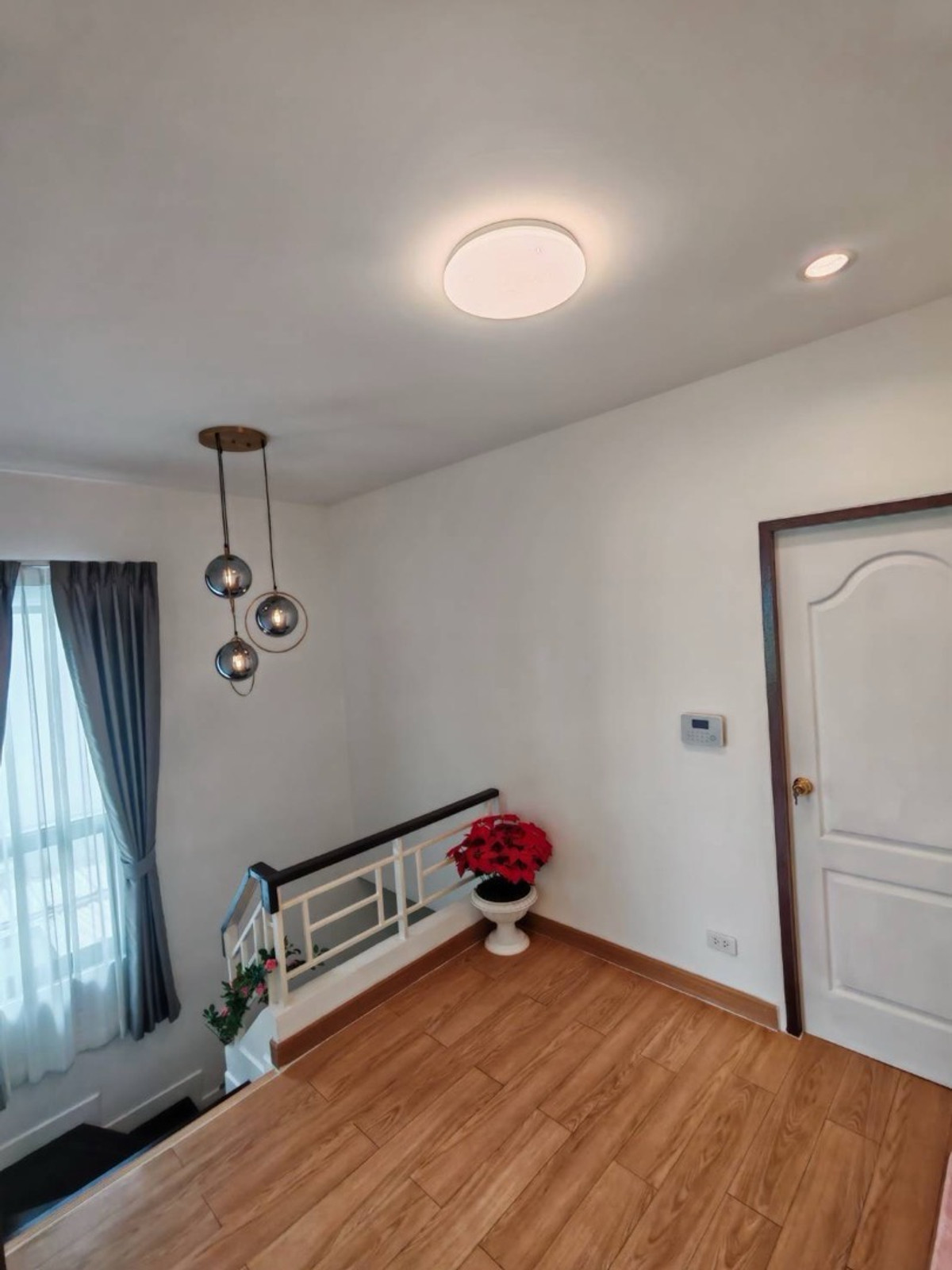 For SaleHousePathum Thani,Rangsit, Thammasat : Urgent sale Baan Fah Piyarom Necto