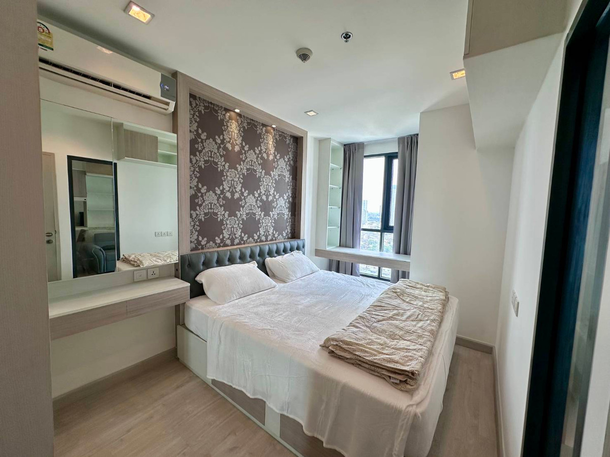 ให้เช่าคอนโดวงเวียนใหญ่ เจริญนคร : ให้เช่า ห้องสวย ไอดีโอ โมบิ สาทร ( Ideo mobi sathorn ) ติด BTS ธนบุรี  50 เมตร พร้อมเฟอร์+ เครื่องซักผ้า +ห้อง 31 ตรม. เพียง   15,000 บาท  