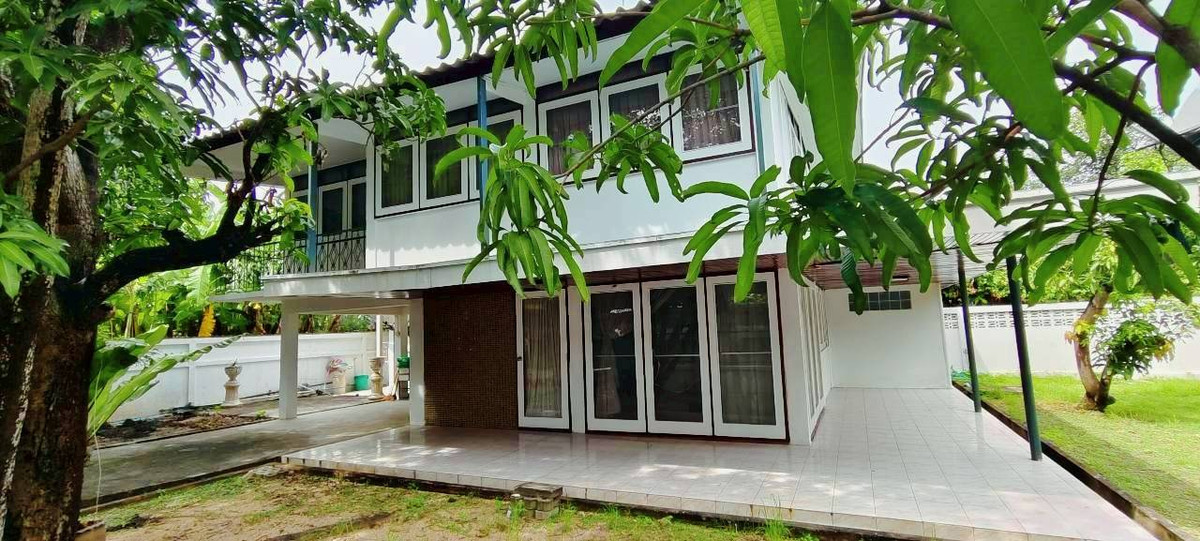 ขายบ้านพัฒนาการ ศรีนครินทร์ : 🔥ขายถูกสุดๆ🔥 บ้านเดี่ยว 2 ชั้น หมู่บ้านมิตรภาพ 3 ซ. ศรีนครินทร์ 38 แขวงหนองบอน เขตประเวศ กทม 10250 เนื้อที่ 97 ตารางวา