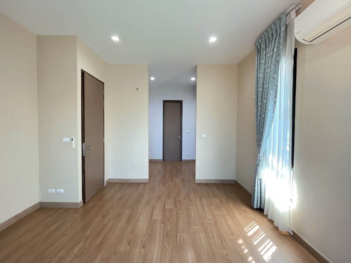 For SaleHousePathum Thani,Rangsit, Thammasat : Sammakorn Khlong 7, luxury detached house, 3 bedrooms, 3 bathrooms, convenient transportation.