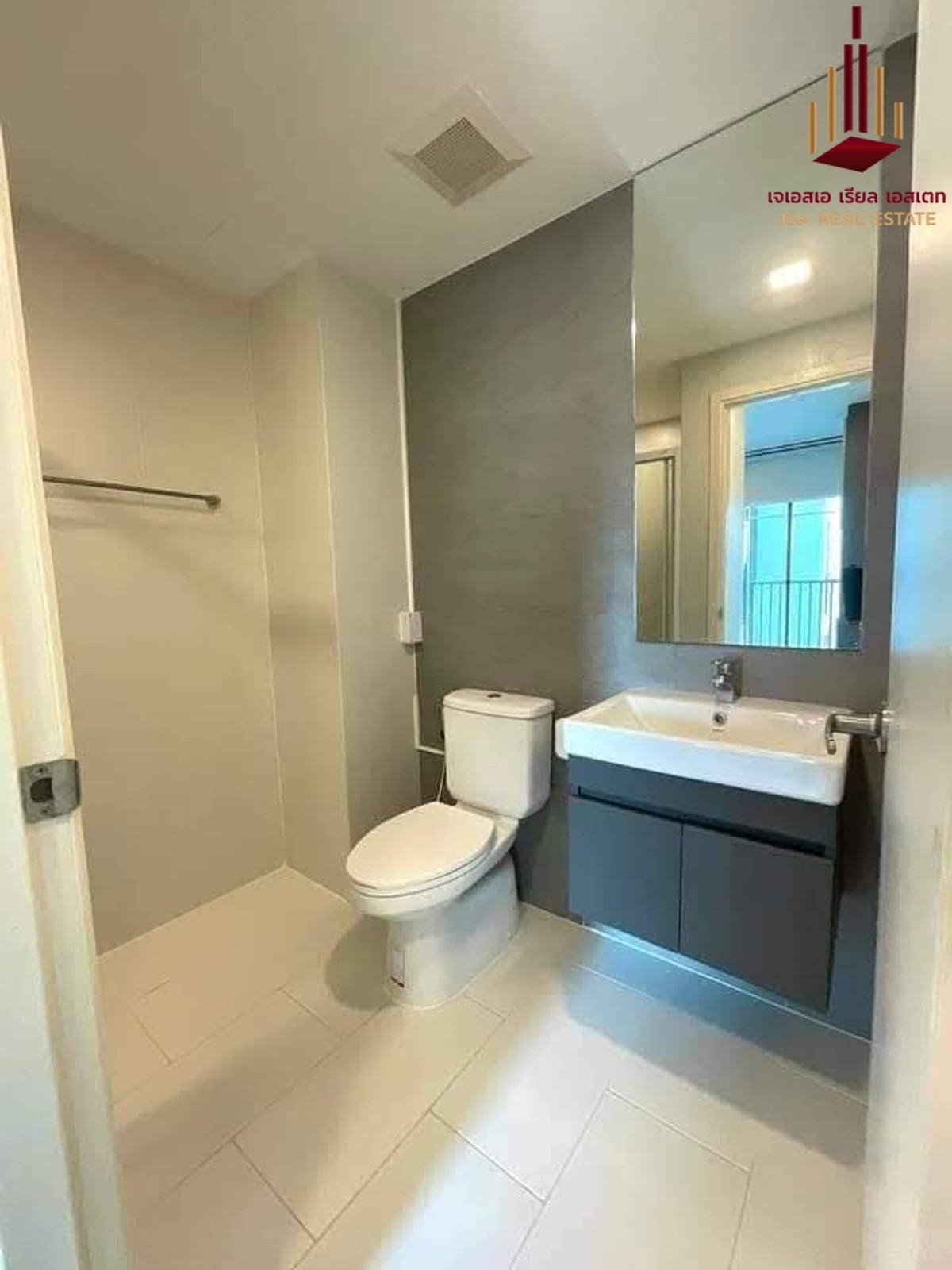 For SaleCondoLadprao, Central Ladprao : ✨ For Sale: Atmoz Ladprao 15 Condo ✨ 💰 Only 2,250,000 THB