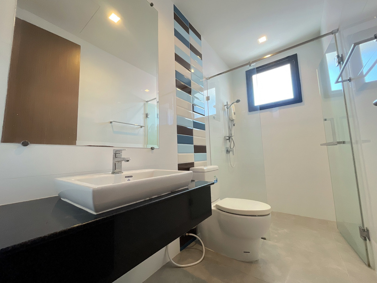 For SaleHousePathum Thani,Rangsit, Thammasat : Sammakorn Khlong 7, luxury detached house, 3 bedrooms, 3 bathrooms, convenient transportation.