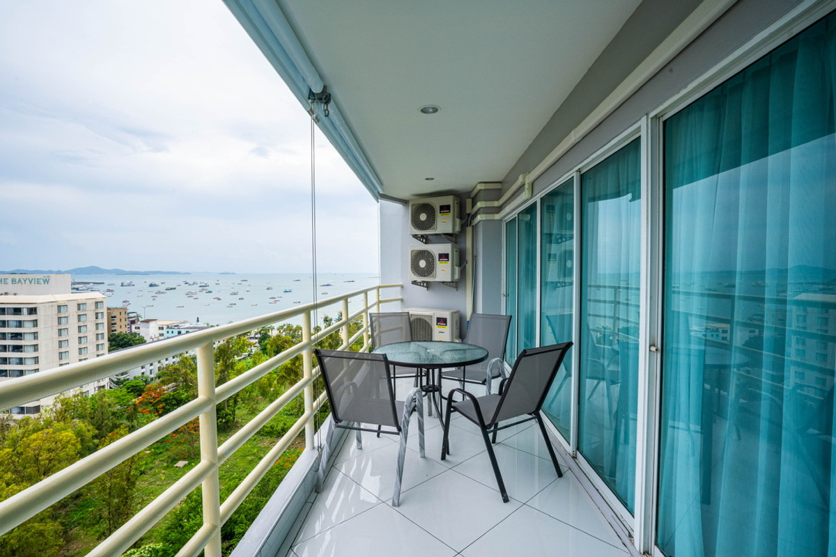 For RentCondoPattaya, Bangsaen, Chonburi : view talay 6 2 bedroom 