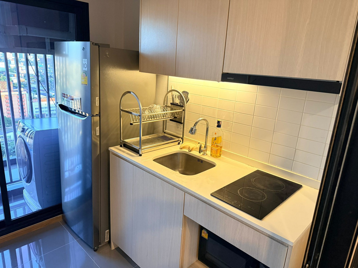 For SaleCondoRamkhamhaeng, Hua Mak : Urgent Sale ✨ Metris Rama 9 - Ramkhamhaeng ✨ Pet Friendly Corner Unit, Near AirportLink Ramkhamhaeng 🐾