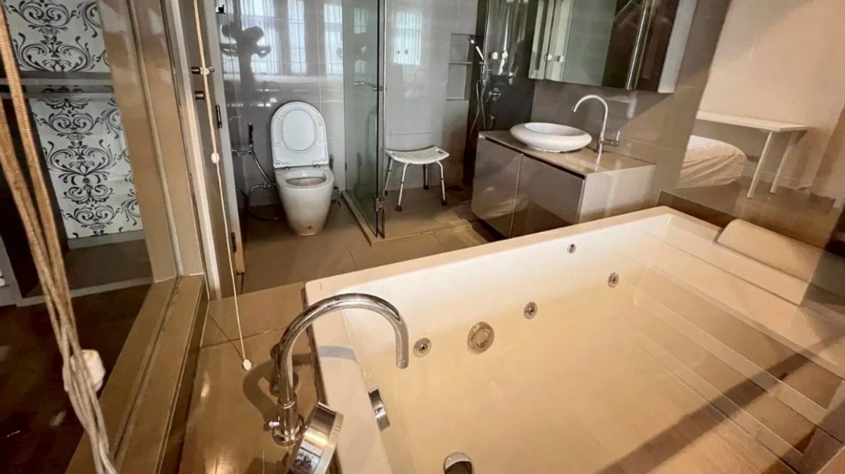 For SaleCondoRatchathewi,Phayathai : M Phayathai 65 sq.m. Please add LINE ID @806qphgn o8415o5483