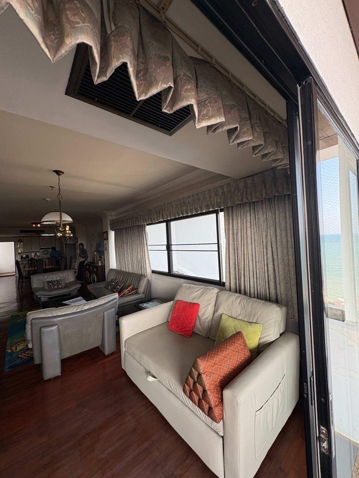 For SaleCondoCha-am Phetchaburi : Condo for sale Regent Villa Hua Hin