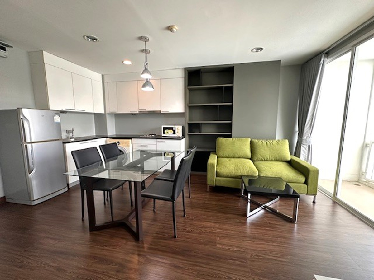 ขายคอนโด : ขายคอนโด D65 Condominium ราคา 3,800,000 บาท [NCs260125]