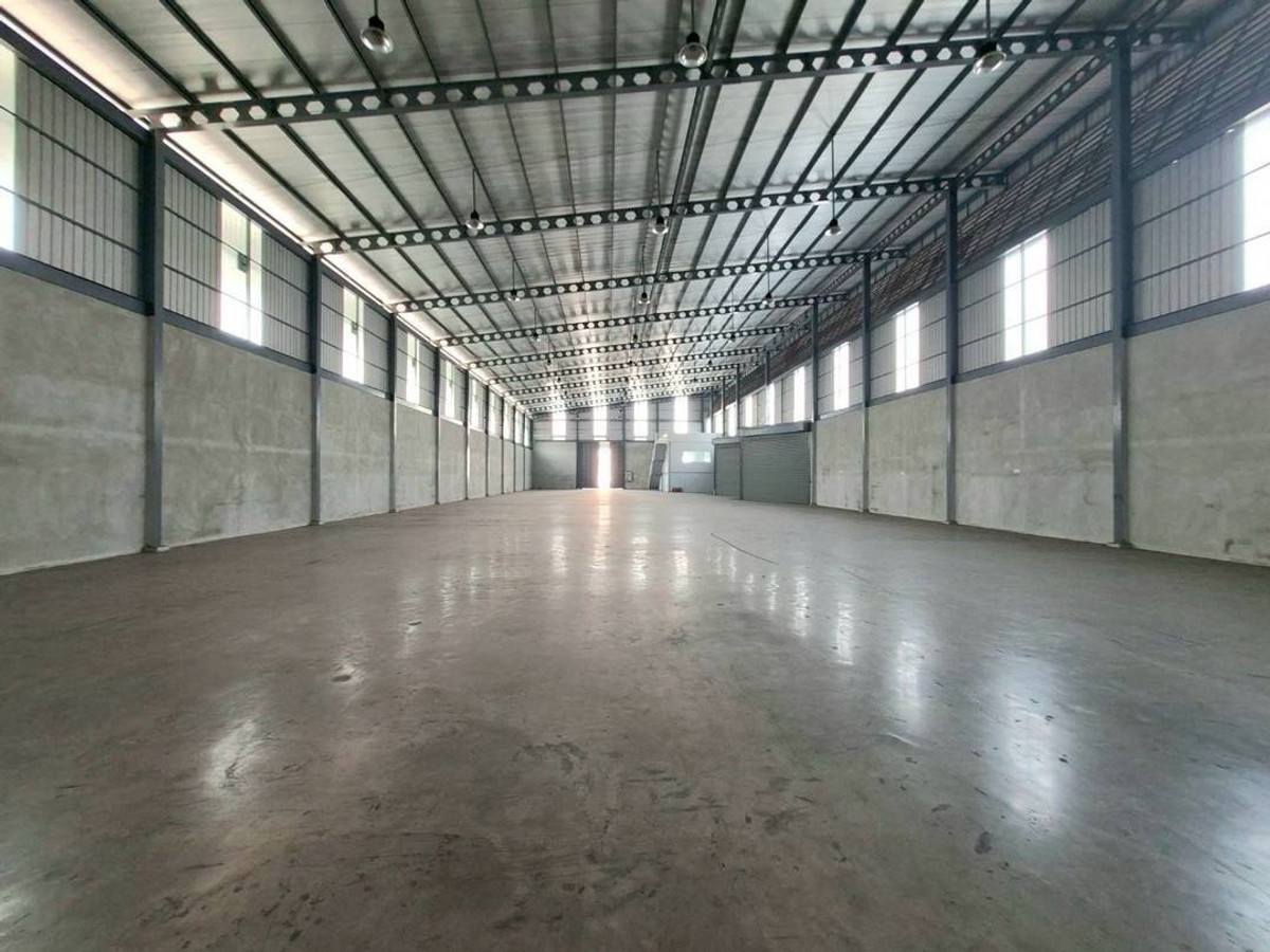 For RentWarehouseBangna, Bearing, Lasalle : Warehouse for rent, Bangna Trad KM.18, Bang Phli, Samut Prakan, near industrial estates, Suvarnabhumi Airport, Lat Krabang and Chonburi Expressway.