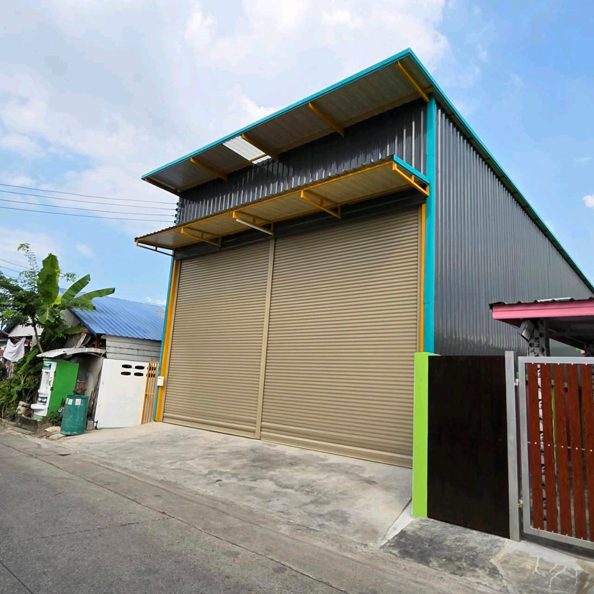 ขายโกดังปทุมธานี รังสิต ธรรมศาสตร์ : ขายโกดังรังสิต Home office Warehouse  ทำเลดีมาก #รังสิตคลอง2 ธัญบุรี สร้างใหม่ โฉนด 50 ตร.ว. ซอยเกลียวทอง รังสิต-นครนายก 39