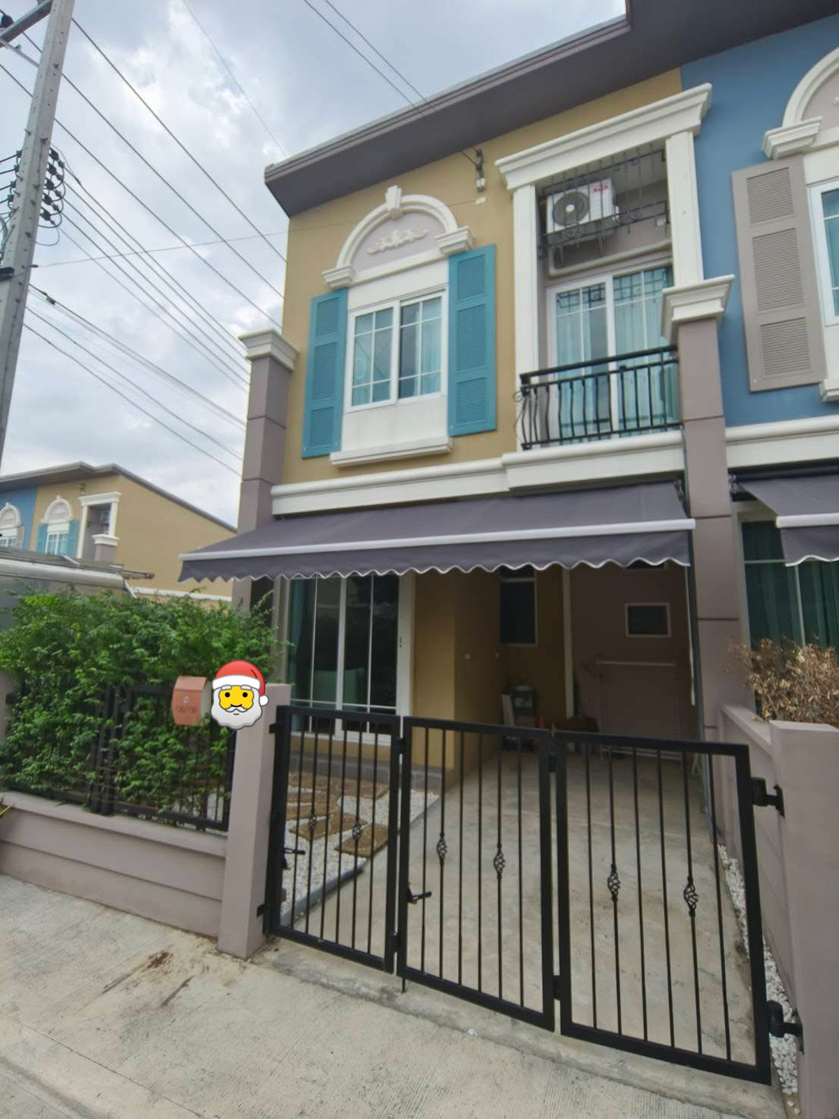 ให้เช่าทาวน์โฮมปทุมธานี รังสิต ธรรมศาสตร์ : 🏡 ทาวน์โฮมให้เช่า Golden Town ฟิวเจอร์ รังสิต ซ.รังสิตนครนายก 15 3 ห้องนอน 2 ห้องน้ำ ใกล้ฟิวเจอร์พาร์ค เพียง 5 นาที ✨พร้อมเข้าอยู่ตั้งแต่เดือนกุมภาพันธ์ 💰 ค่าเช่า 20,000 บาท / เดือน (รวมค่าส่วนกลางแล้ว)