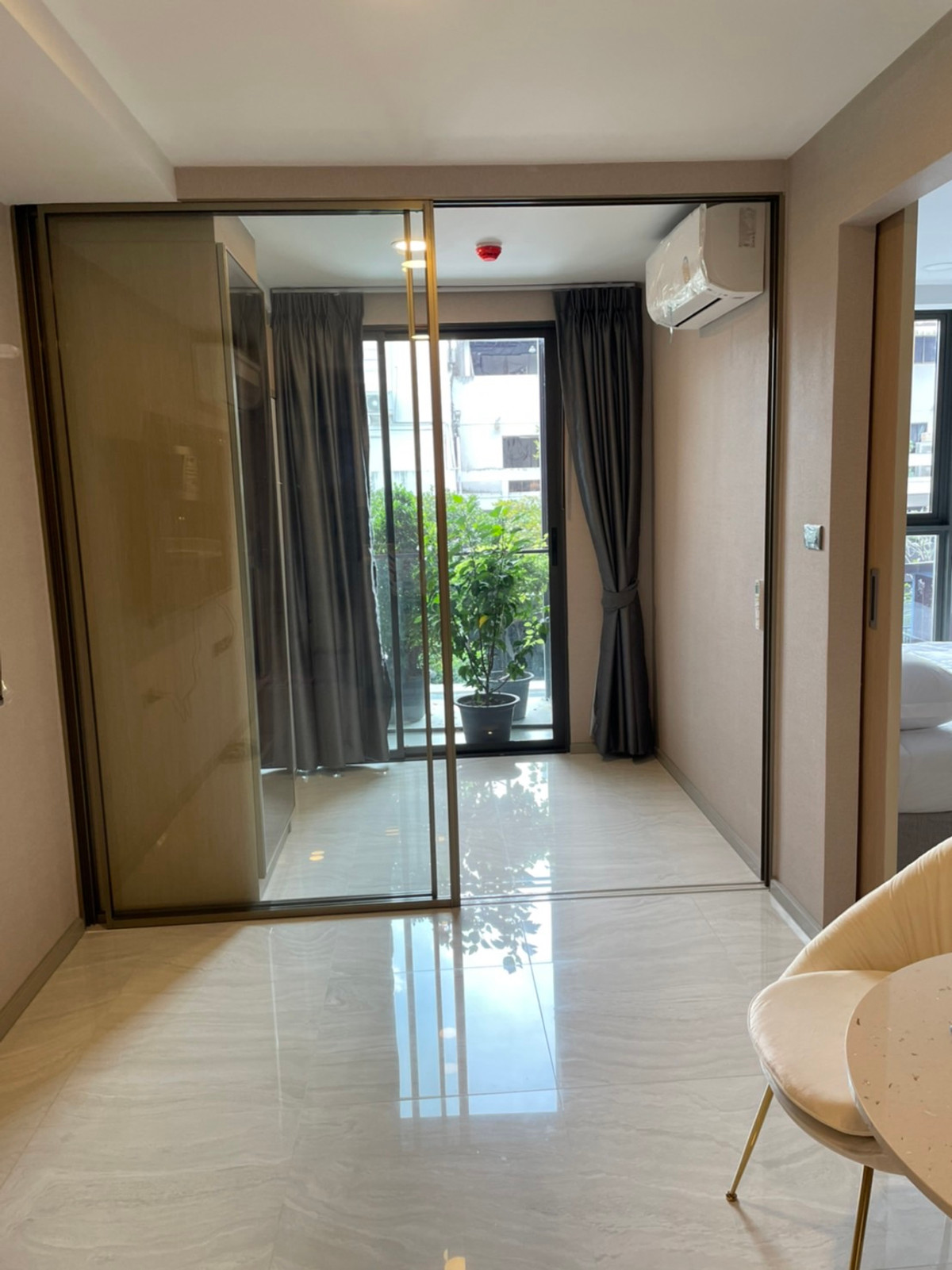 ขายคอนโดสุขุมวิท อโศก ทองหล่อ : ขาย/SALE : Walden Asoke (วาลเด้น อโศก) - 1 ห้องนอน - LC091