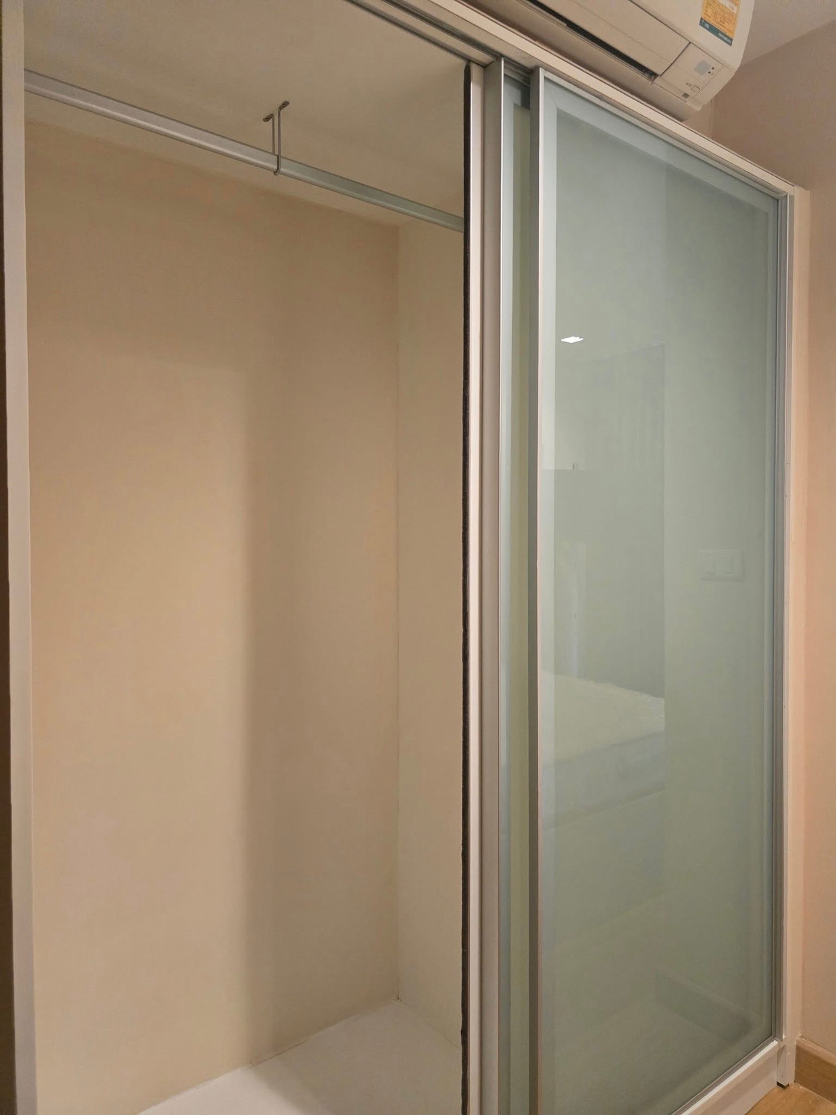 For SaleCondoBangna, Bearing, Lasalle : Beyond Sukhumvit / 1 Bedroom (SALE WITH TENENT), Beyond Sukhumvit / 1 Bedroom (Sale with Tenant) BB006