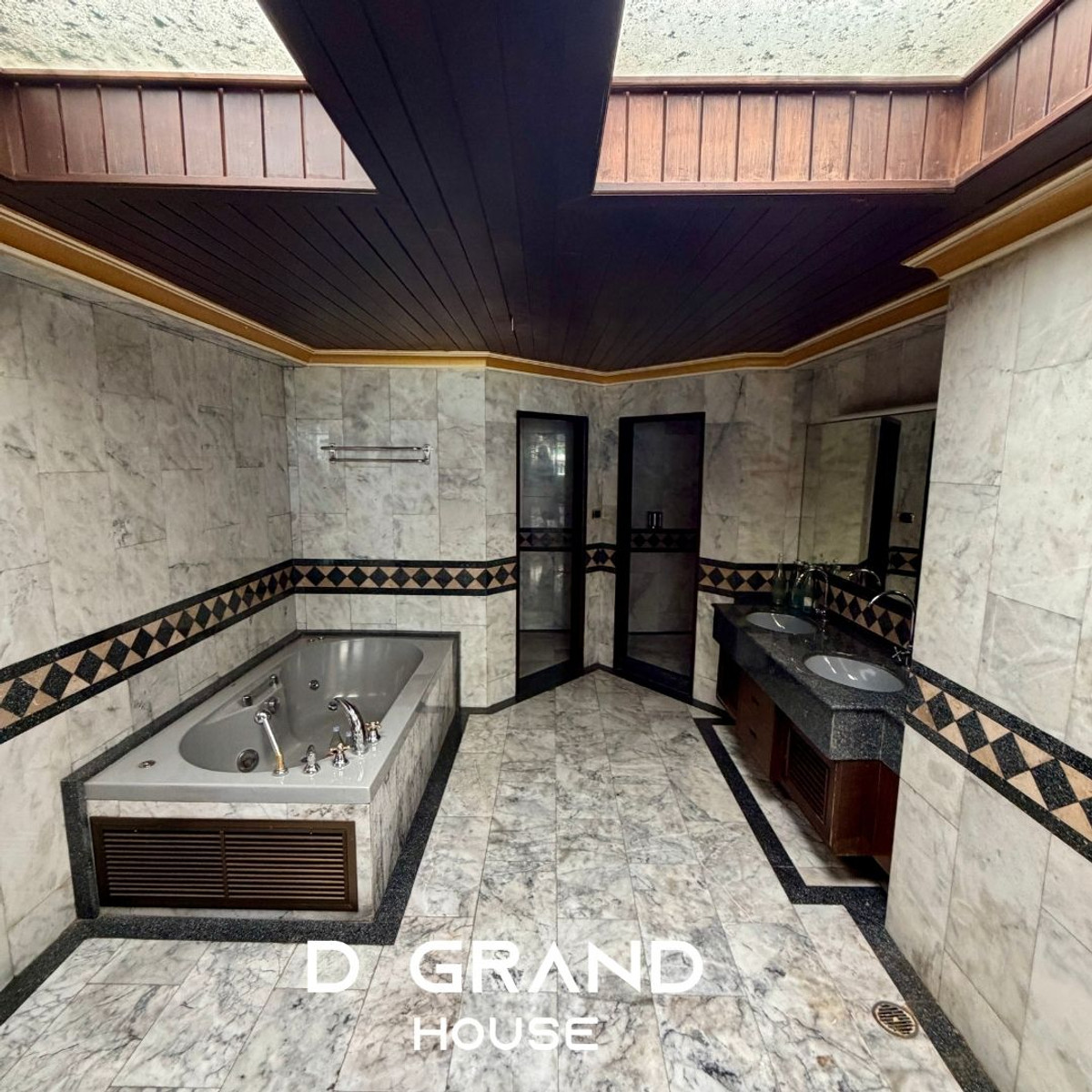 ขายบ้านสาทร นราธิวาส : Rare item | บ้านเดี่ยวซอยเย็นอากาศ บ้านบนทำเลหายาก ที่แทบไม่หลุดขาย