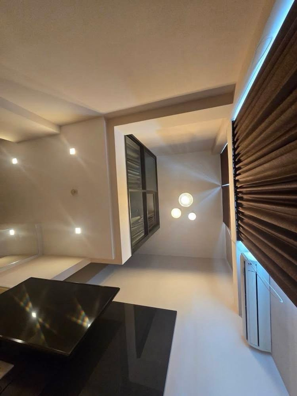 For SaleCondoBangna, Bearing, Lasalle : Beyond Sukhumvit / 1 Bedroom (SALE WITH TENENT), Beyond Sukhumvit / 1 Bedroom (Sale with Tenant) BB006