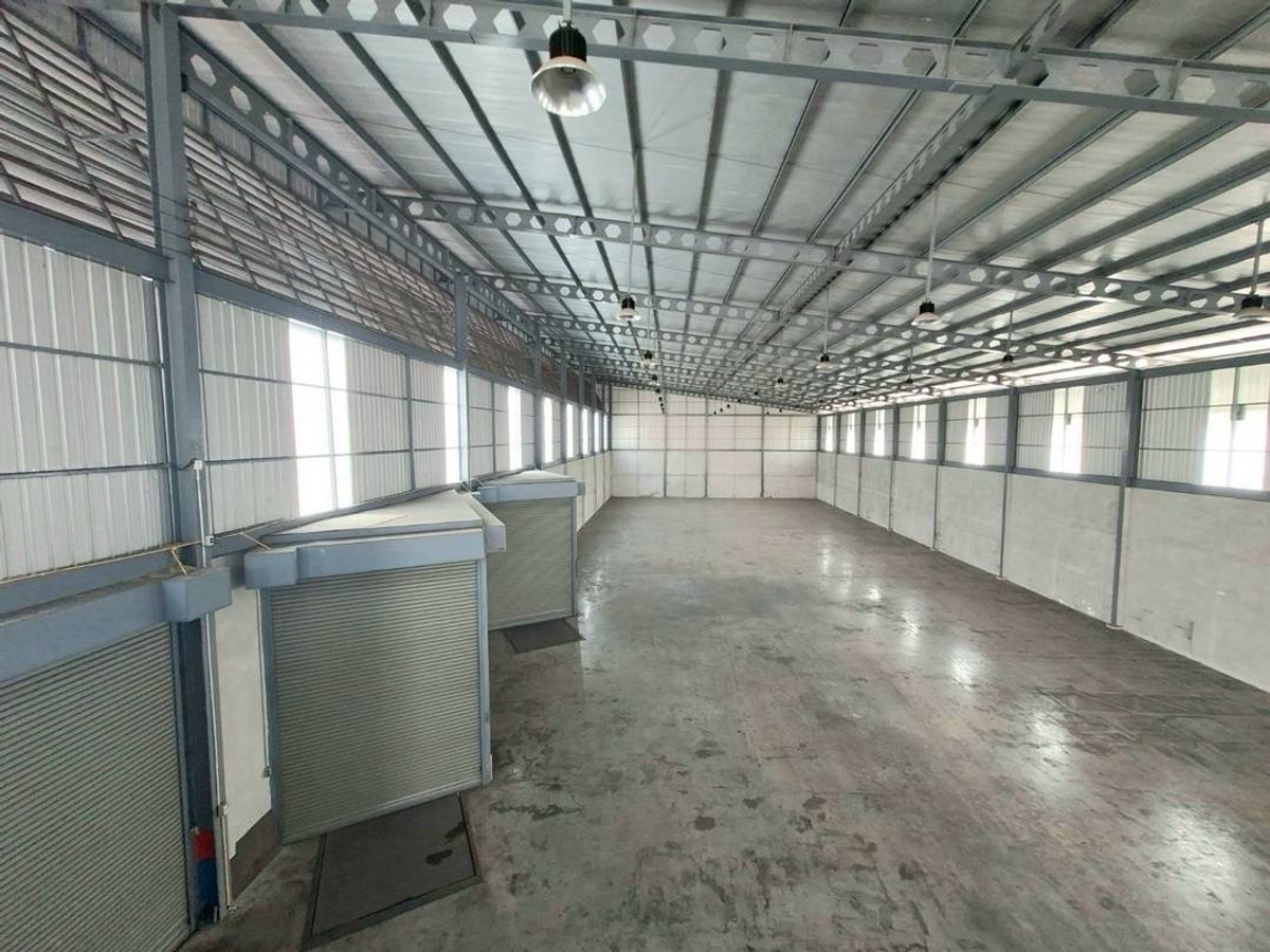 For RentWarehouseBangna, Bearing, Lasalle : Warehouse for rent, Bangna Trad KM.18, Bang Phli, Samut Prakan, near industrial estates, Suvarnabhumi Airport, Lat Krabang and Chonburi Expressway.
