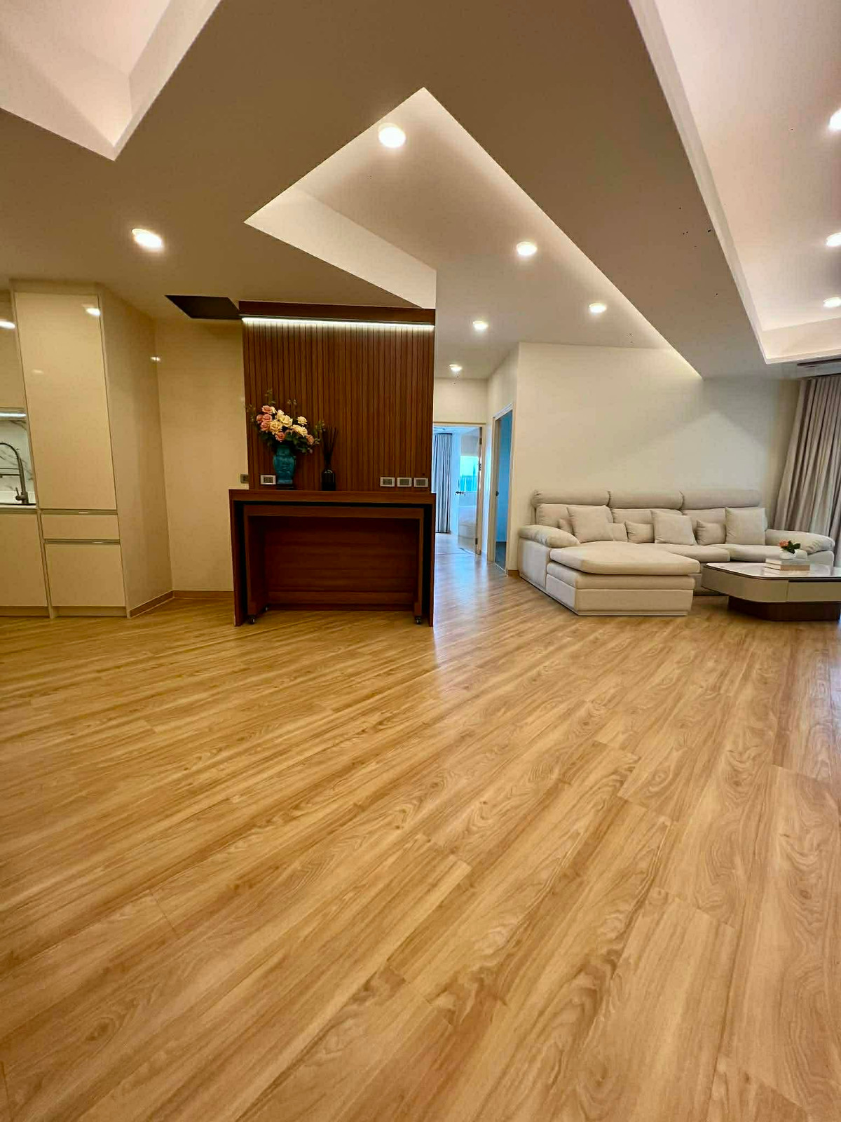 ให้เช่าคอนโดวิทยุ ชิดลม หลังสวน : ให้เช่า Witthayu Complex ราคา 75,000 บาท [NCr260153]