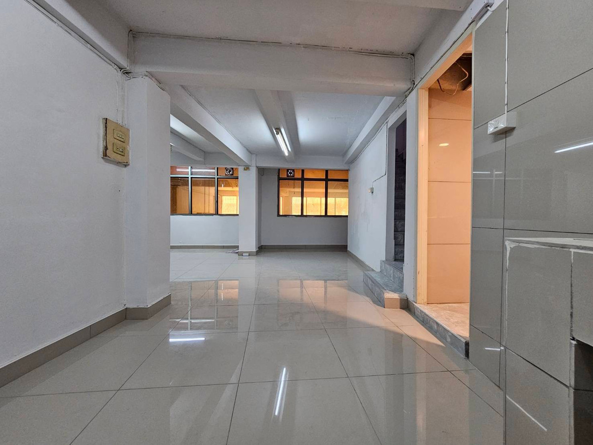 For RentShop HouseSathorn, Narathiwat : 2 Connecting Units 660sqm Townhouse in Soi Chareorat 5